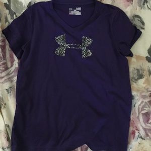 under armour vneck T-shirt